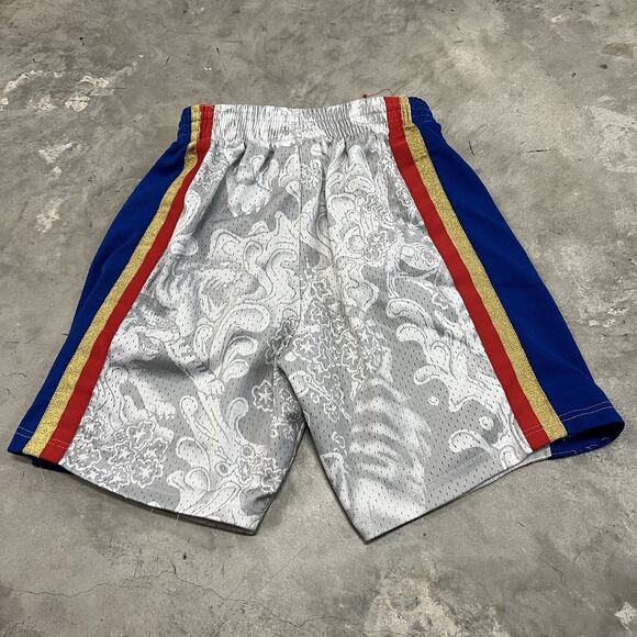 76ers Mitchell Ness Shorts Men's Small Hardwood Classics Year of The Tiger READ - Picture 5 of 7